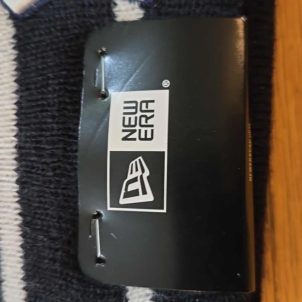 New Era New York Yankees Beanie - Picture 4 of 4